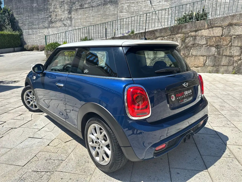 5 - rear_driver.webp