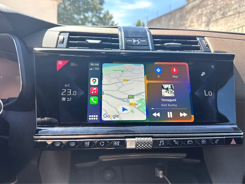 24 - Apple CarPlay-Android Auto.webp