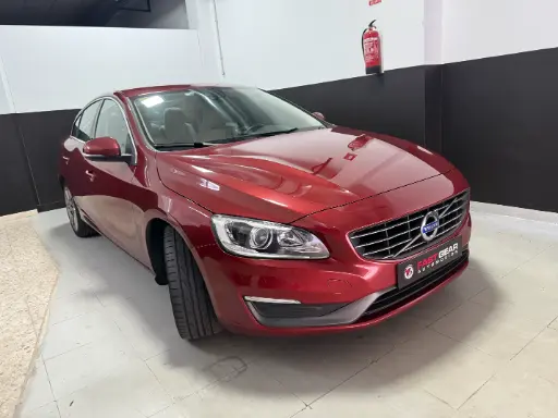 VOLVO S60 D5